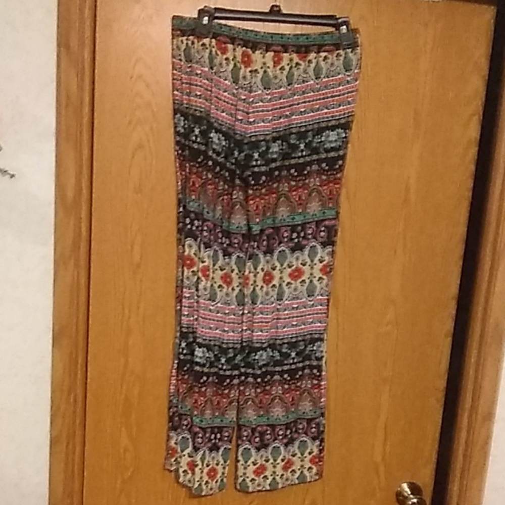 Fun pasley print rayon pants